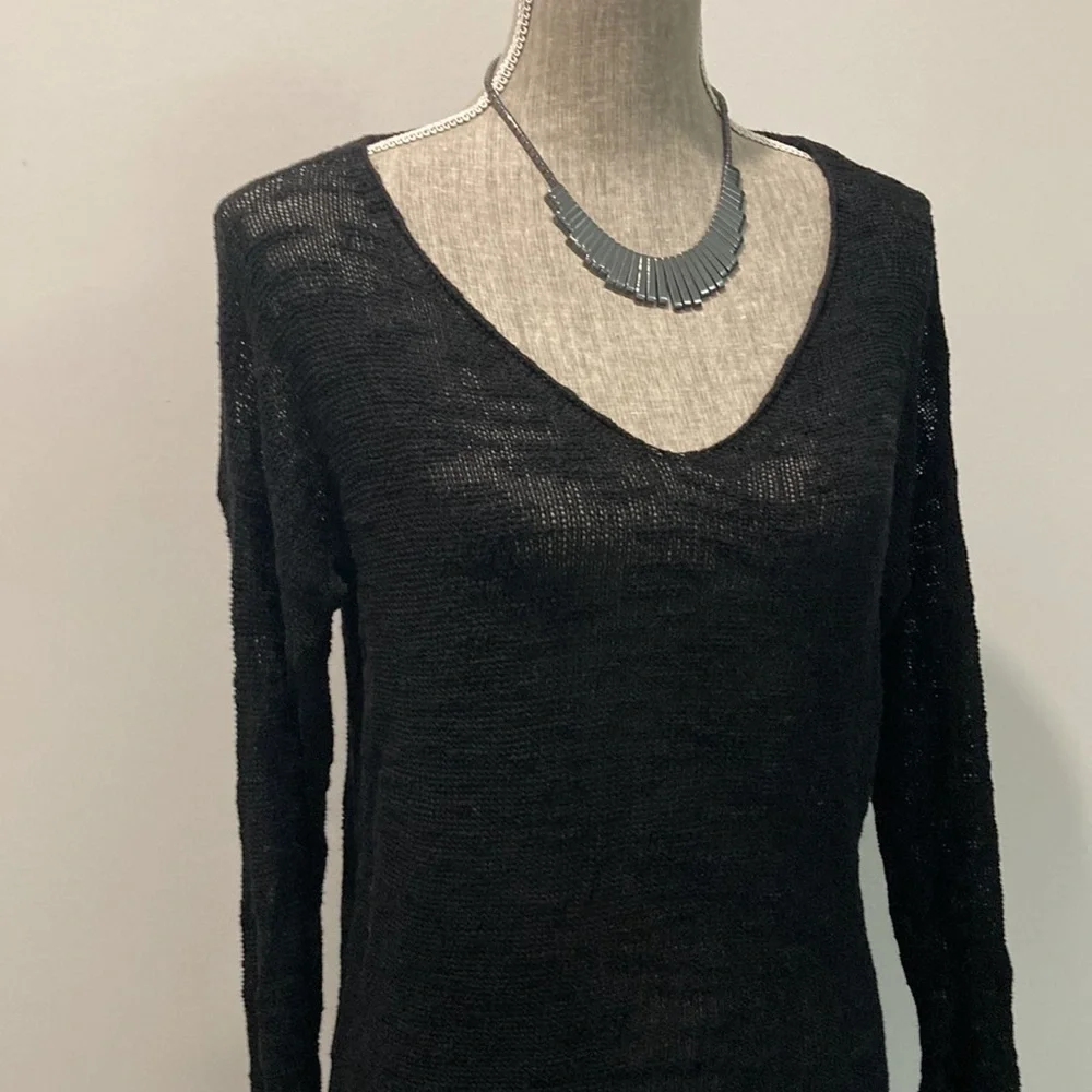 Zara Black V-neck Lightweight Long Sleeve Knit Sweater - Picture 8 of 14